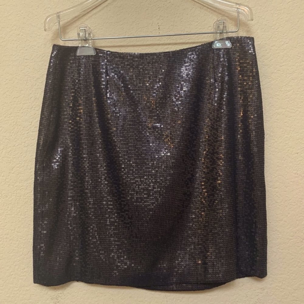 New without tags, WHBM sequin mini.